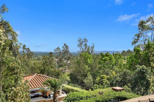 2440 Bronzewood Dr, Tustin CA  92782-4321 exterior