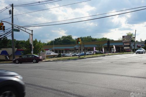 1610 Oak Tree Rd, Iselin NJ 08830-1540 exterior