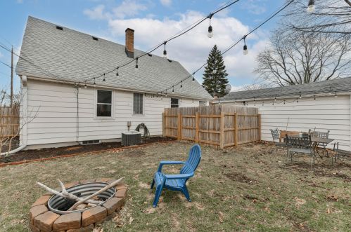 8524 Blue Mound Rd, Milwaukee WI 53213 exterior