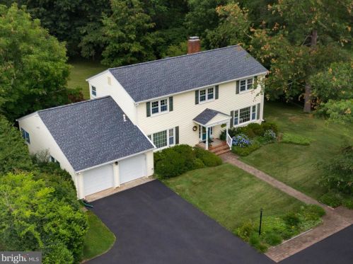 40 Bertrand Dr, Princeton, NJ 08540-2902