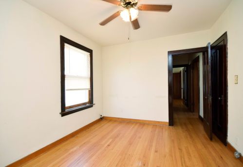 4910 Kilbourn Ave, Chicago IL 60629-5217 exterior