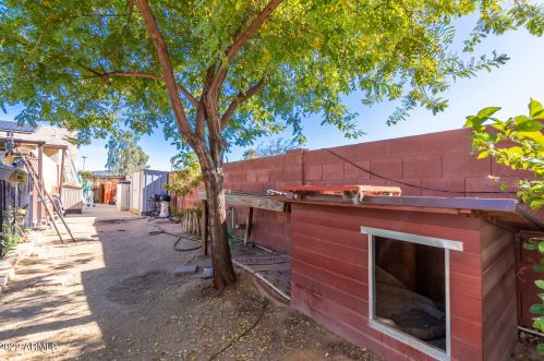 12602 37 Ave, Phoenix AZ 85053-4616 exterior