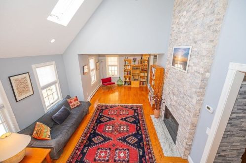 2 Trevor Ln, Worcester MA  01605-1081 exterior