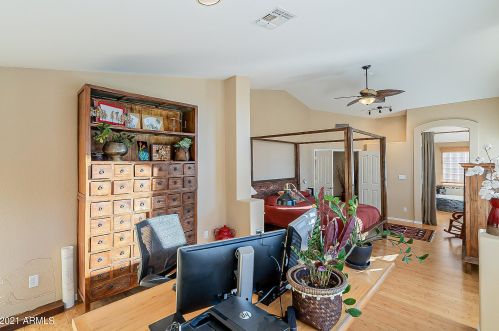 16026 10 St, Phoenix AZ 85086-0911 exterior