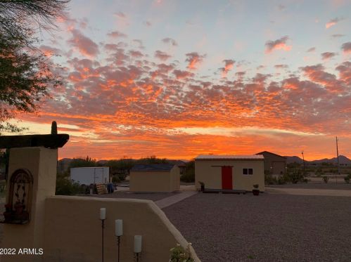 26506 11th Ave, Phoenix AZ  85085-1894 exterior