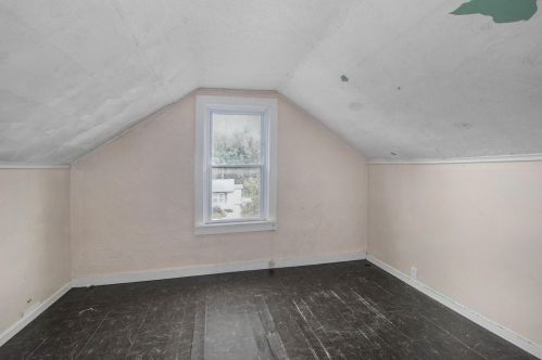 506 Della St, Kalamazoo MI 49002-3567 exterior