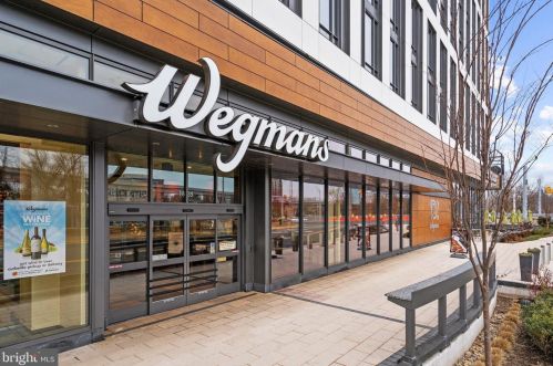 1645 Kirby Rd, Mc Lean VA  22101-3240 exterior