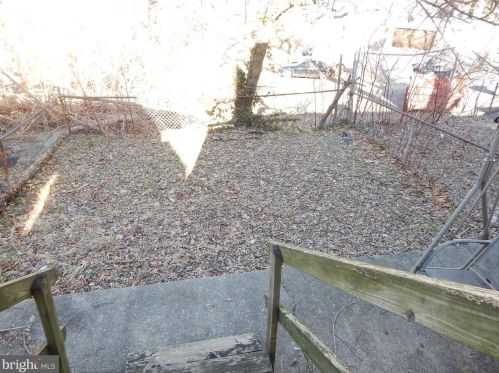 54 7 St, Darby PA 19023-2432 exterior