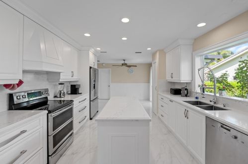 2700 41st St, Boca Raton FL  33434-5842 exterior