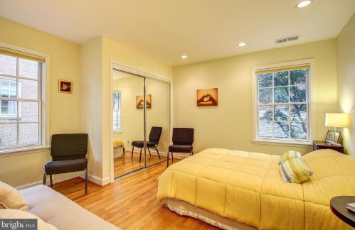 4658 Upton St, Washington DC 20016-2369 exterior