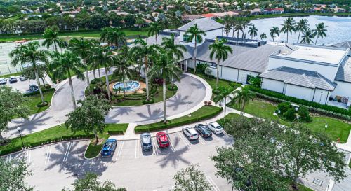 8623 Logia Cir, Boynton Beach FL 33472-7126 exterior