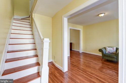 1647 Kramer St, Washington DC  20002-4558 exterior