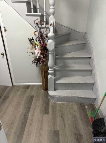 88 6th St, Paterson, NJ 07522-1304