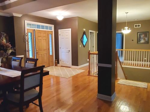 2203 Timberline Trl, Bull Valley IL 60098-8759 exterior