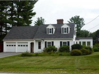 11 Grandview Rd, Concord NH  03304-3404 exterior