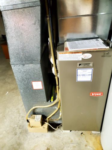 1130 Thomas St, Manitowoc WI 54220-2250 exterior