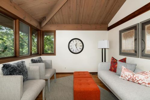 2 Sherwyn Ln, Saint Louis MO 63141-7821 exterior