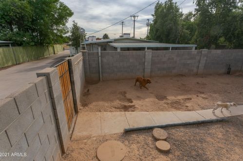 2102 Fairmount Ave, Phoenix AZ 85015-5306 exterior