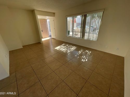 16023 25 Dr, Phoenix AZ exterior