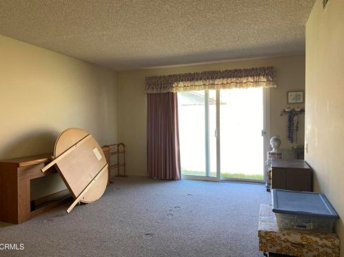 1341 Bottlebrush Pl, Oxnard CA 93030-5200 exterior