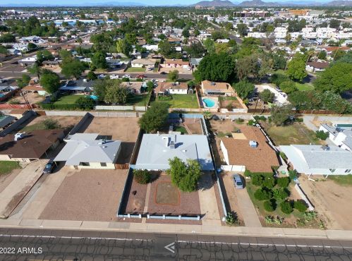 2118 Campbell Ave, Phoenix AZ 85015-3827 exterior