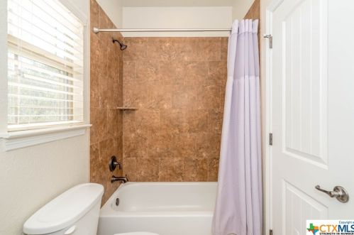 578 Winding River Ln, Spring Branch TX 78070-6382 exterior