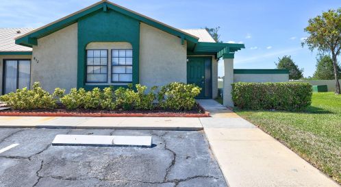 802 Monica St, Fort Pierce, FL 34953-6389