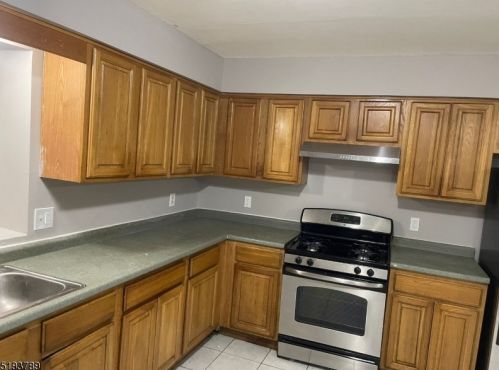 16 3rd St, Newark NJ  07107-3125 exterior