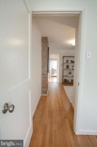 418 Capitol St, Washington DC  20003-4012 exterior