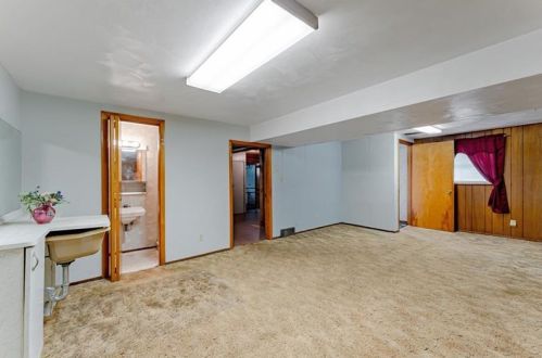 407 Mower Dr, Pittsburgh PA 15239-1750 exterior