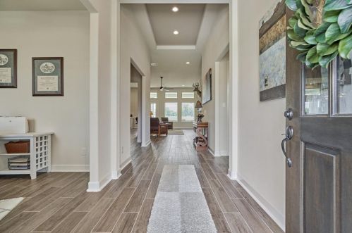 98 Lk Est Dr, Montgomery TX 77356-8066 exterior