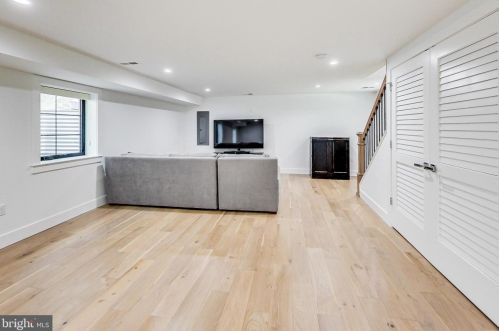 609 Van Buren St, Washington DC  20012-2641 exterior