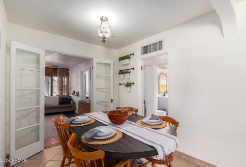 7047 23 Dr, Phoenix AZ 85085-8711 exterior