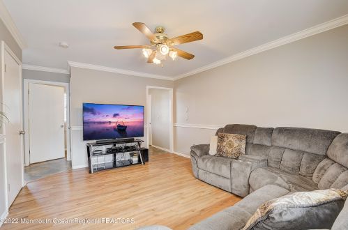 5 Hummingbird Way, Jackson Twp NJ exterior