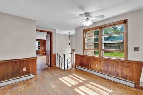 109 Hartford Ave, Hartford CT 06109-1807 exterior