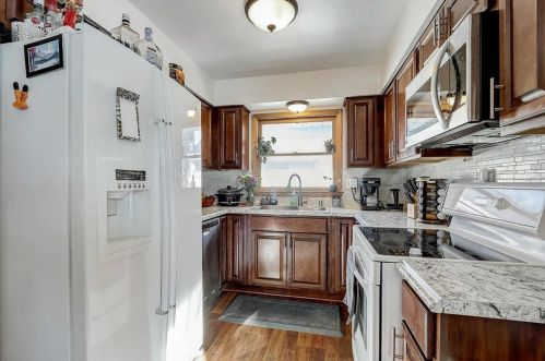 10341 Silver Spring Dr, Milwaukee WI 53209-5149 exterior