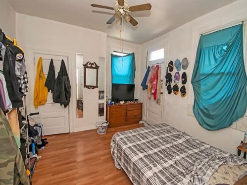 2900 Shadeland Ave, Pittsburgh PA 15212-2557 exterior