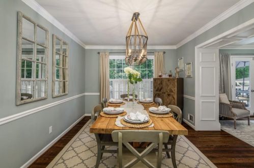 385 Castleridge Dr, Atlanta GA 30342-1312 exterior