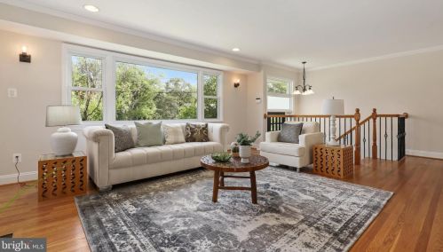 6527 Divine St, Mc Lean VA 22101-4623 exterior