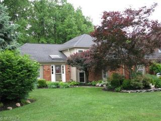 2199 Georgia Dr, Cleveland, OH 44145-1847