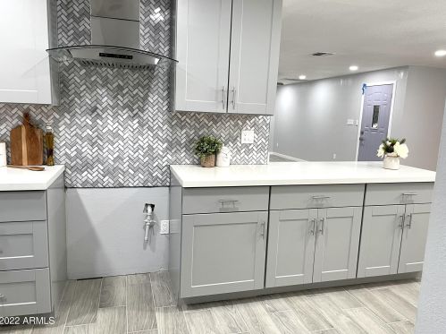 1331 Andorra Dr, Phoenix AZ  85032 exterior