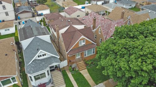 5616 Kolin Ave, Chicago IL 60629-4838 exterior