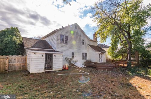 7907 Ivymount Ter, Rockville MD 20854-3753 exterior