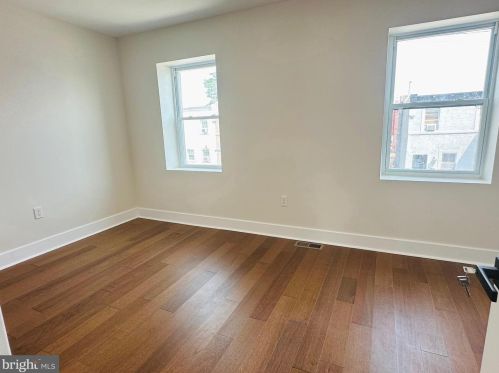 2744 Marshall St, Philadelphia PA 19133-0023 exterior