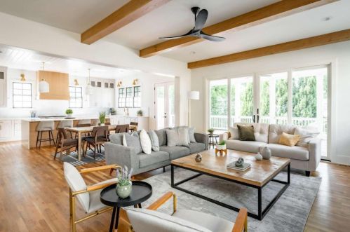 1130 Hudson Dr, Atlanta GA  30306-3578 exterior