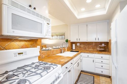 1634 Clear Springs Dr, Fullerton CA 92831-1881 exterior