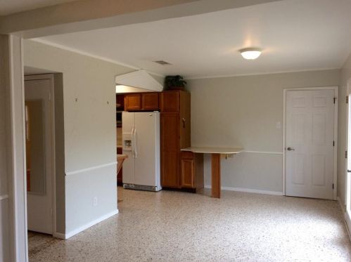 11327 Cactus Ln, Dallas TX  75238-3805 exterior