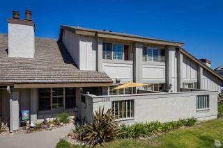 3260 Sunset Ln, Oxnard, CA 93035-3942