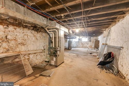 2326 17 St, Philadelphia PA 19132-4405 exterior