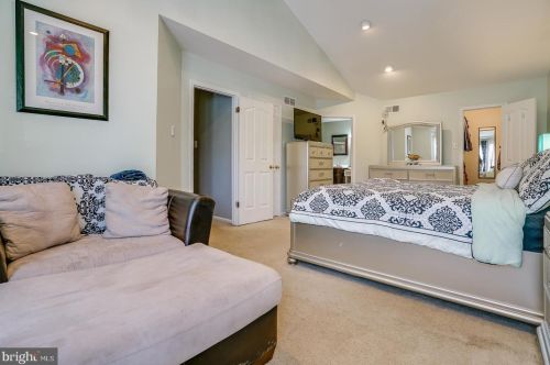 1312 Foxmeadow Dr, Limerick PA 19468-1556 exterior